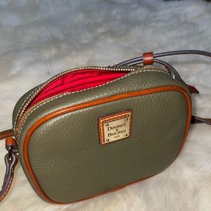 Green brand new Dooney & Bourke crossbody bag